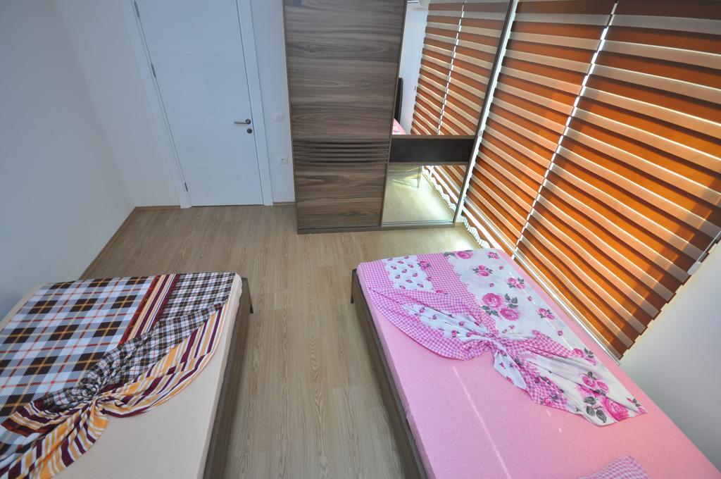 Apartment Aura *