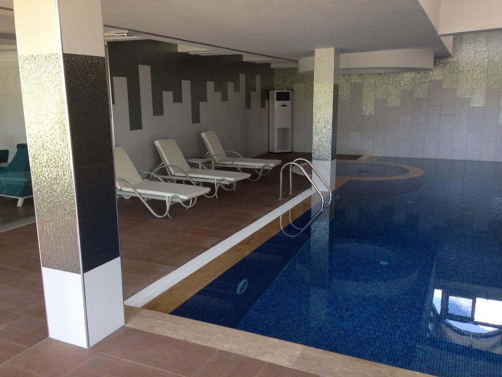 Trio Park Oba Apartment *