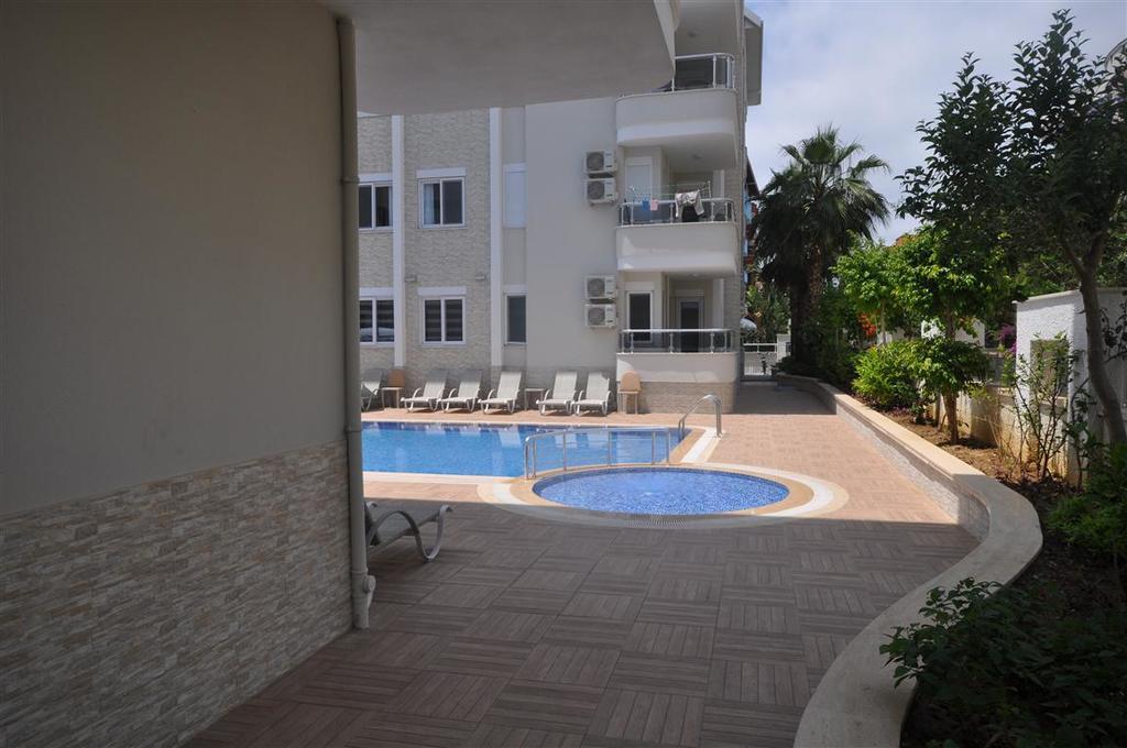 Best 11 B Blok No-18 Apartment