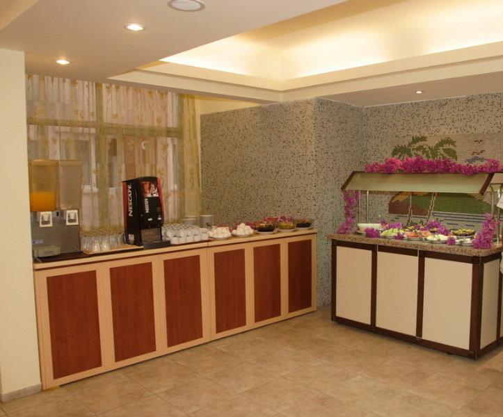Hotel Cleopatra Golden