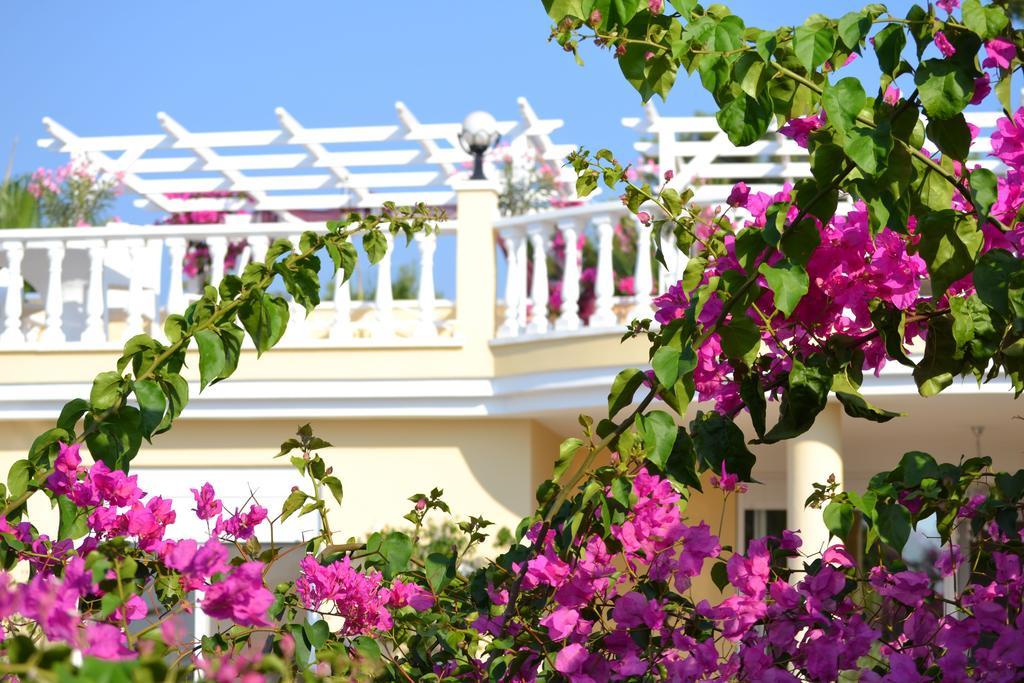 Honeymoon Villa *