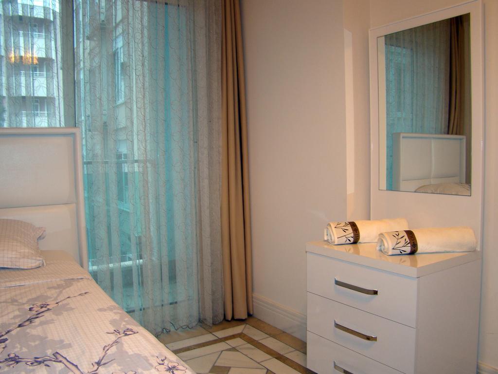 Guzelyali Ii Apartment