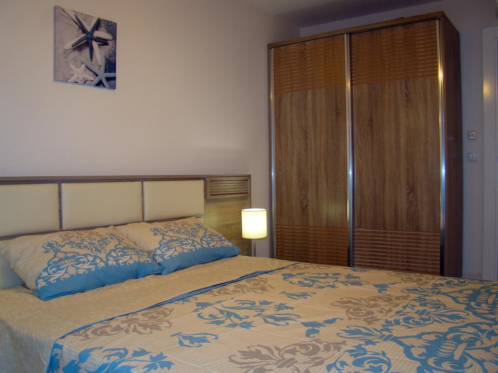 Guzelyali Ii Apartment