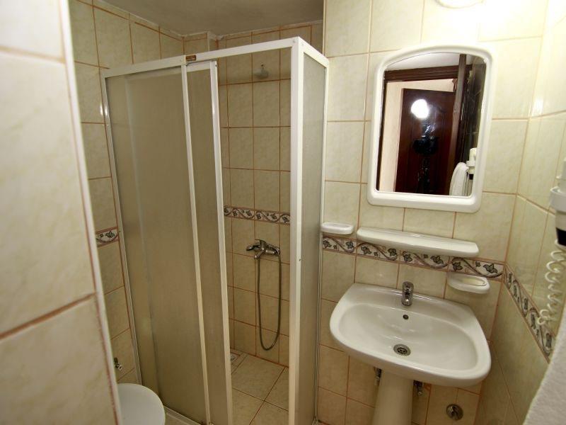 Kleopatra Develi Otel 2*