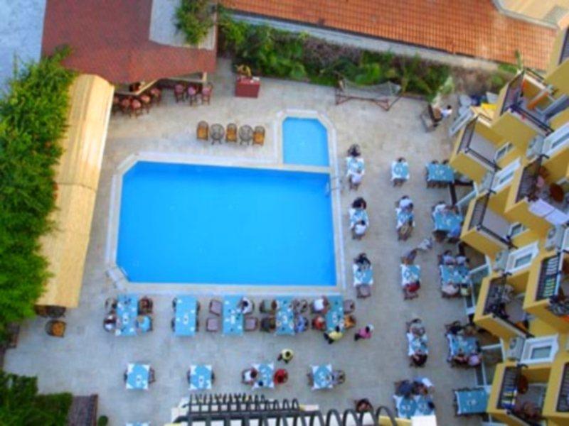 Aroma Hotel 3*