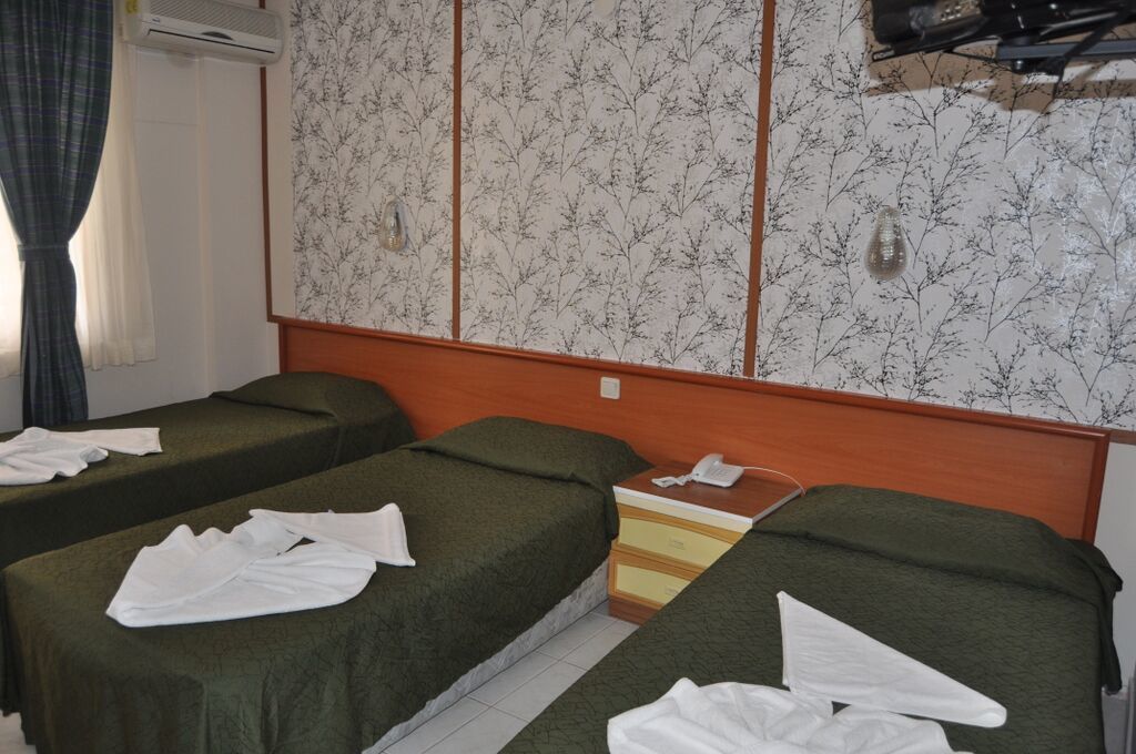 Moonlight Hotel 3*