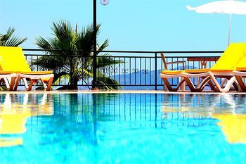 Hotel La Marina (adults Only)