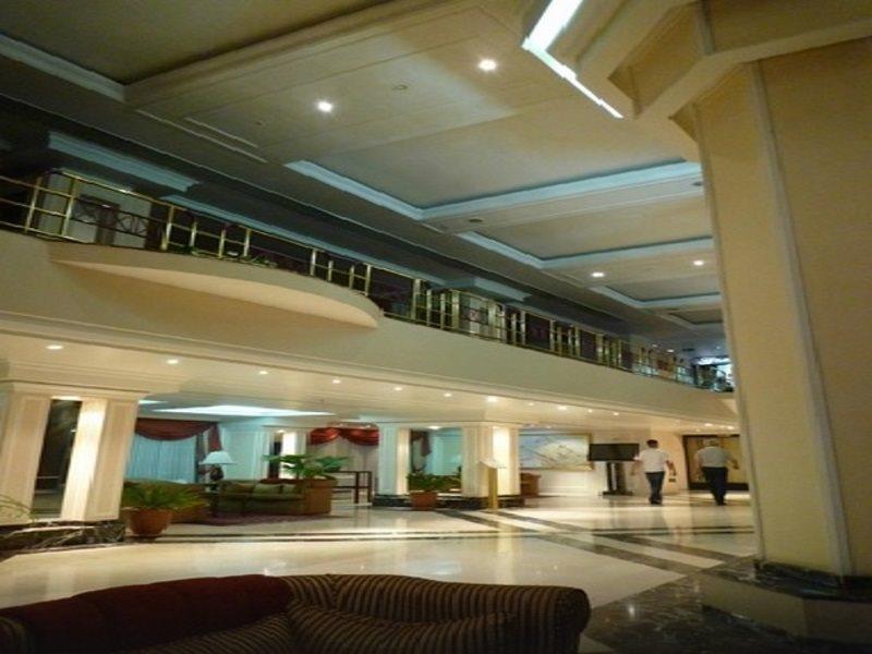 Grand Bayar Hotel 3*