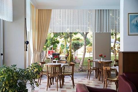 Aparthotel The S & 2*