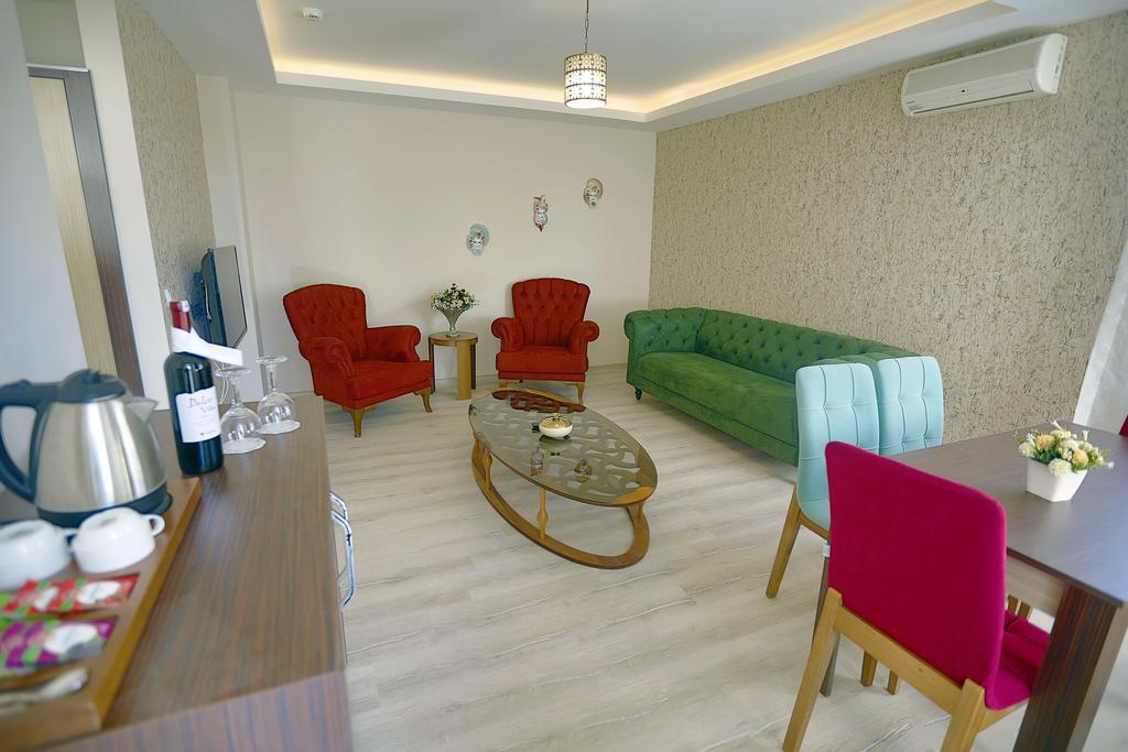 Enki Hotel 2*