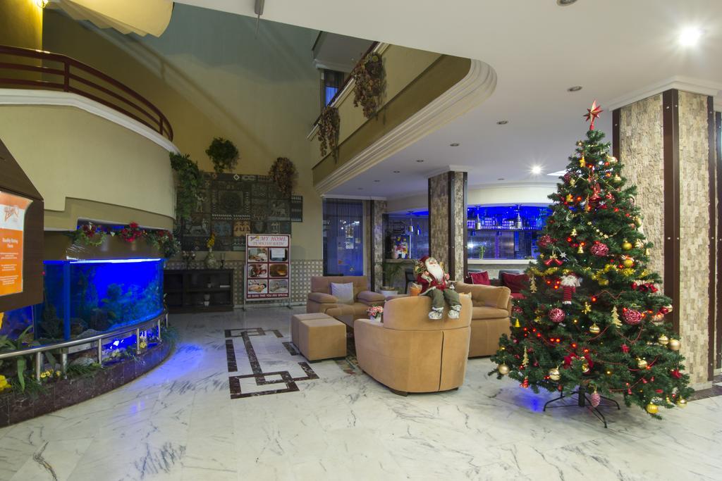 Aparthotel My 3*