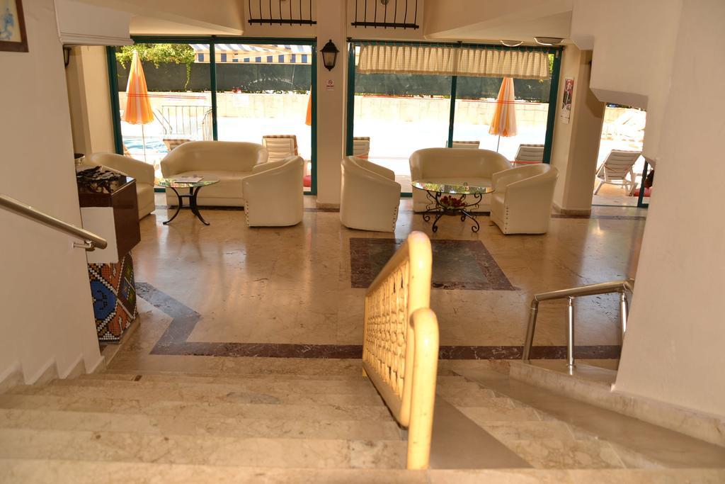 Lila Aparthotel 2*