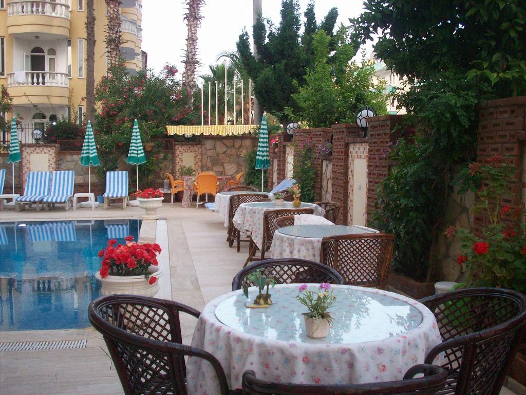 Moonlight Hotel 3*