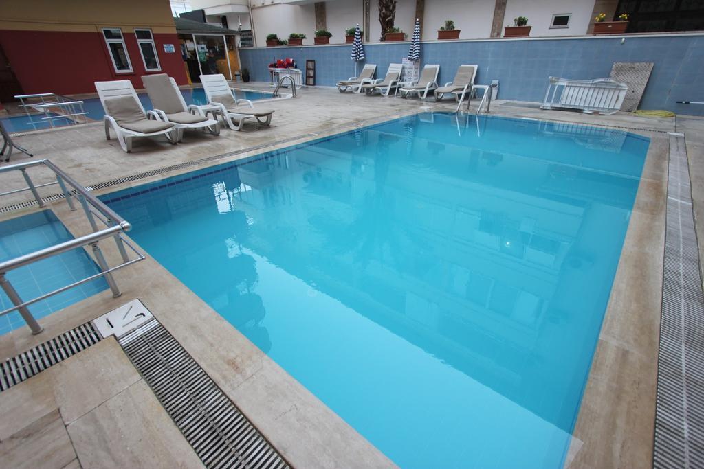 Elegant Baronessa Apart Aparthotel