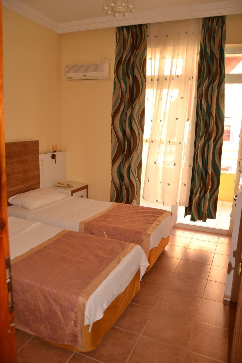 Hotel Huzuray 2*