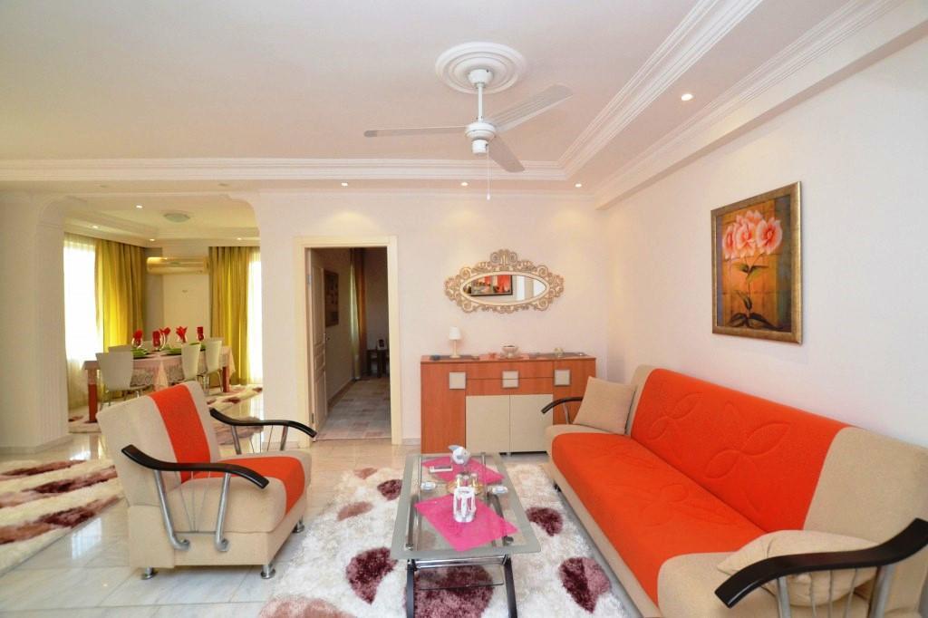 In Gundogan Sitesi 4757 Apartment