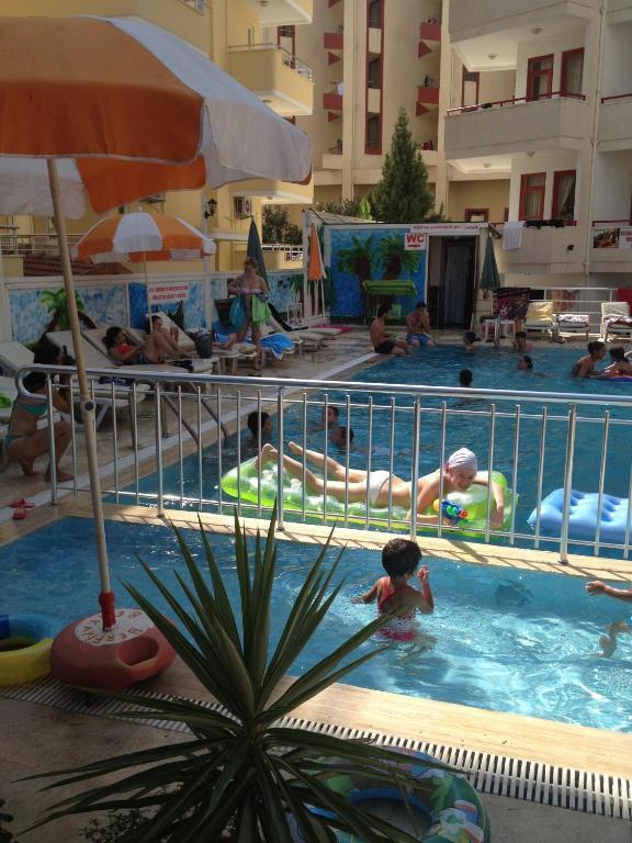 Aparthotel Semiz