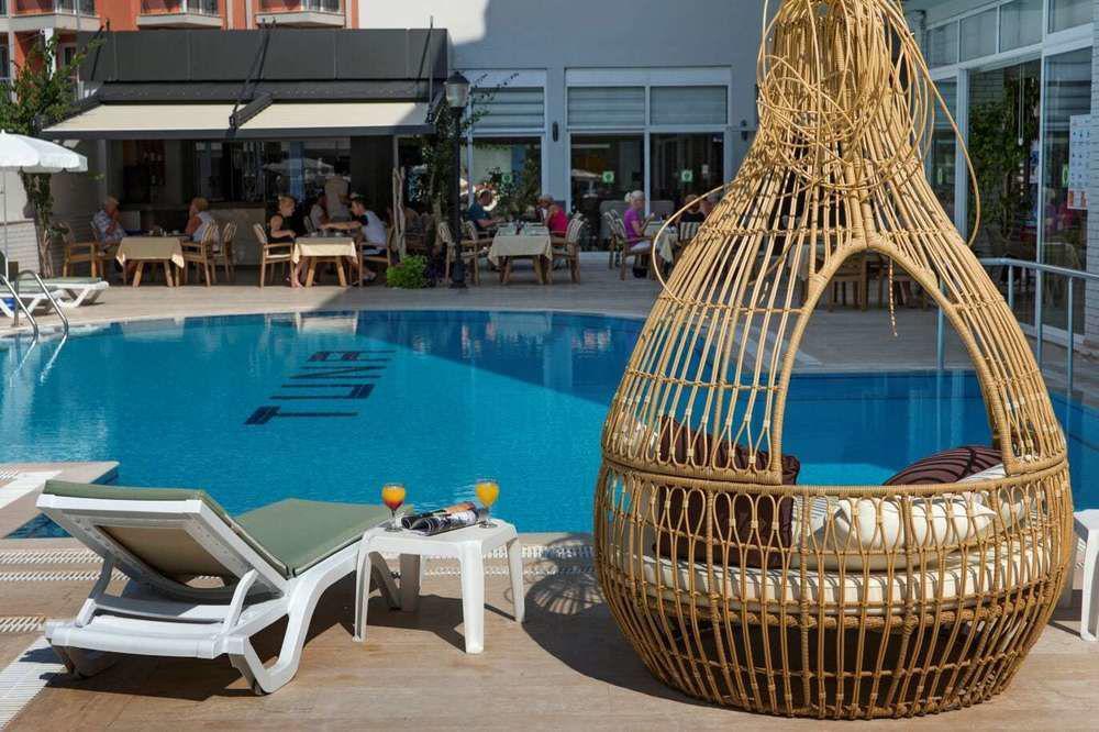 Lejlighedshotel Kleopatra Tuna 3*