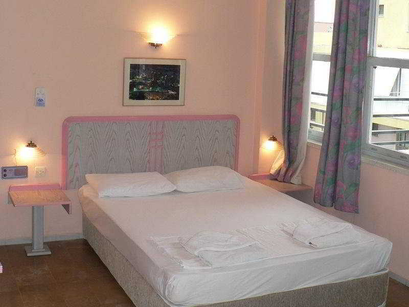 Cleopatra Sued Princess Appartement