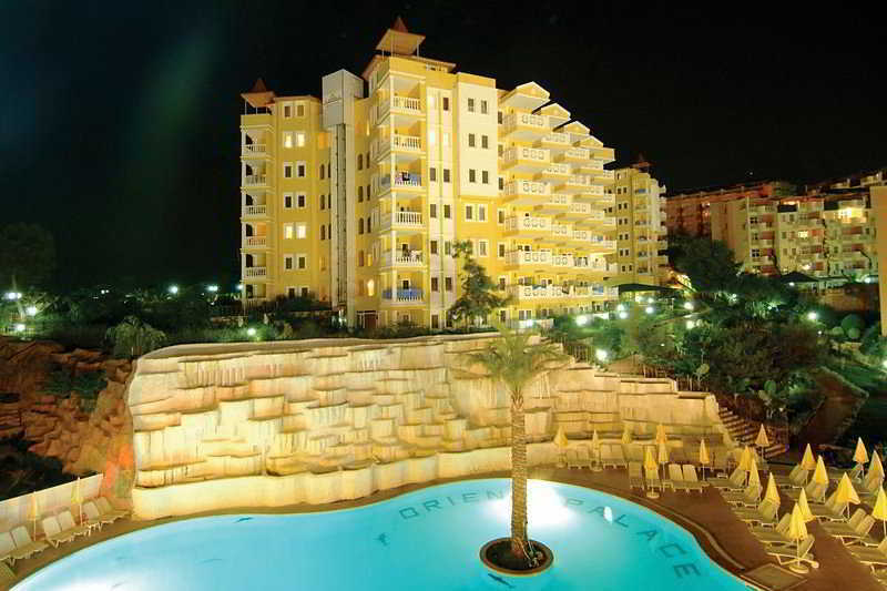 Orient Palace Hotel 4*