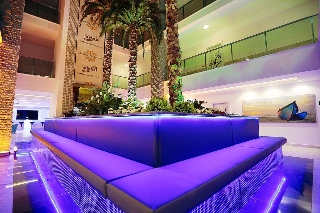 Sun Palace Garden