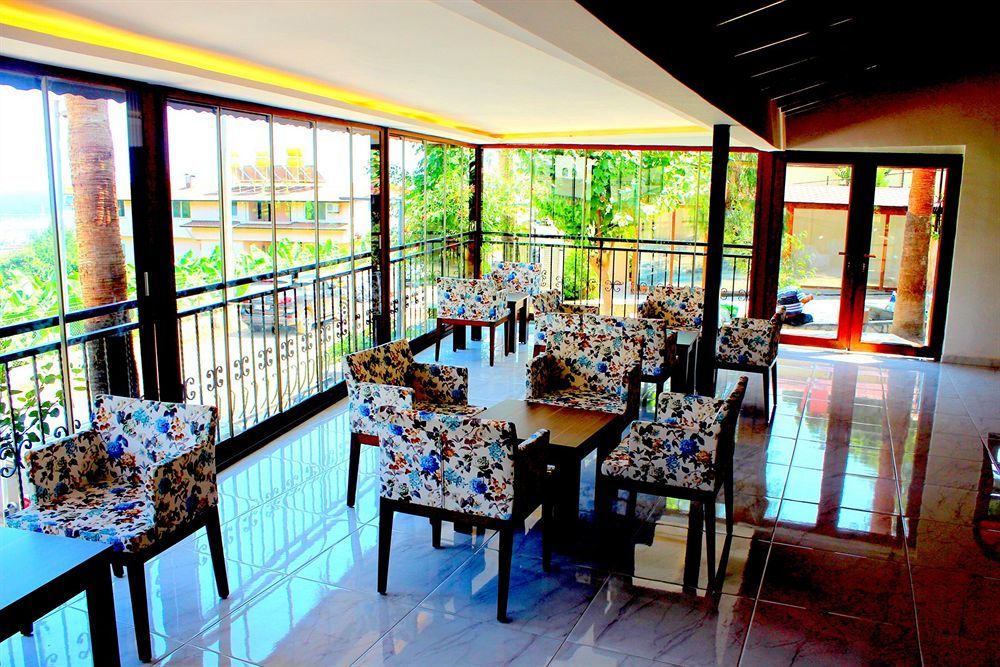 La Marina (adults Only)