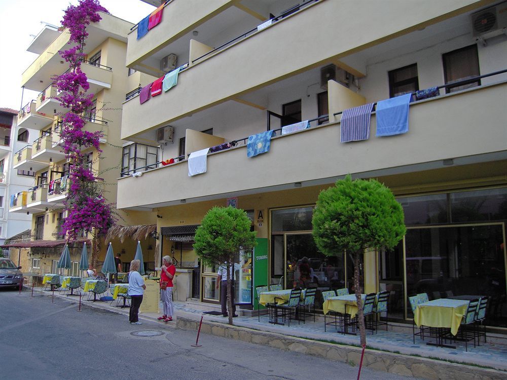 Kleopatra Carina Hotel 2*