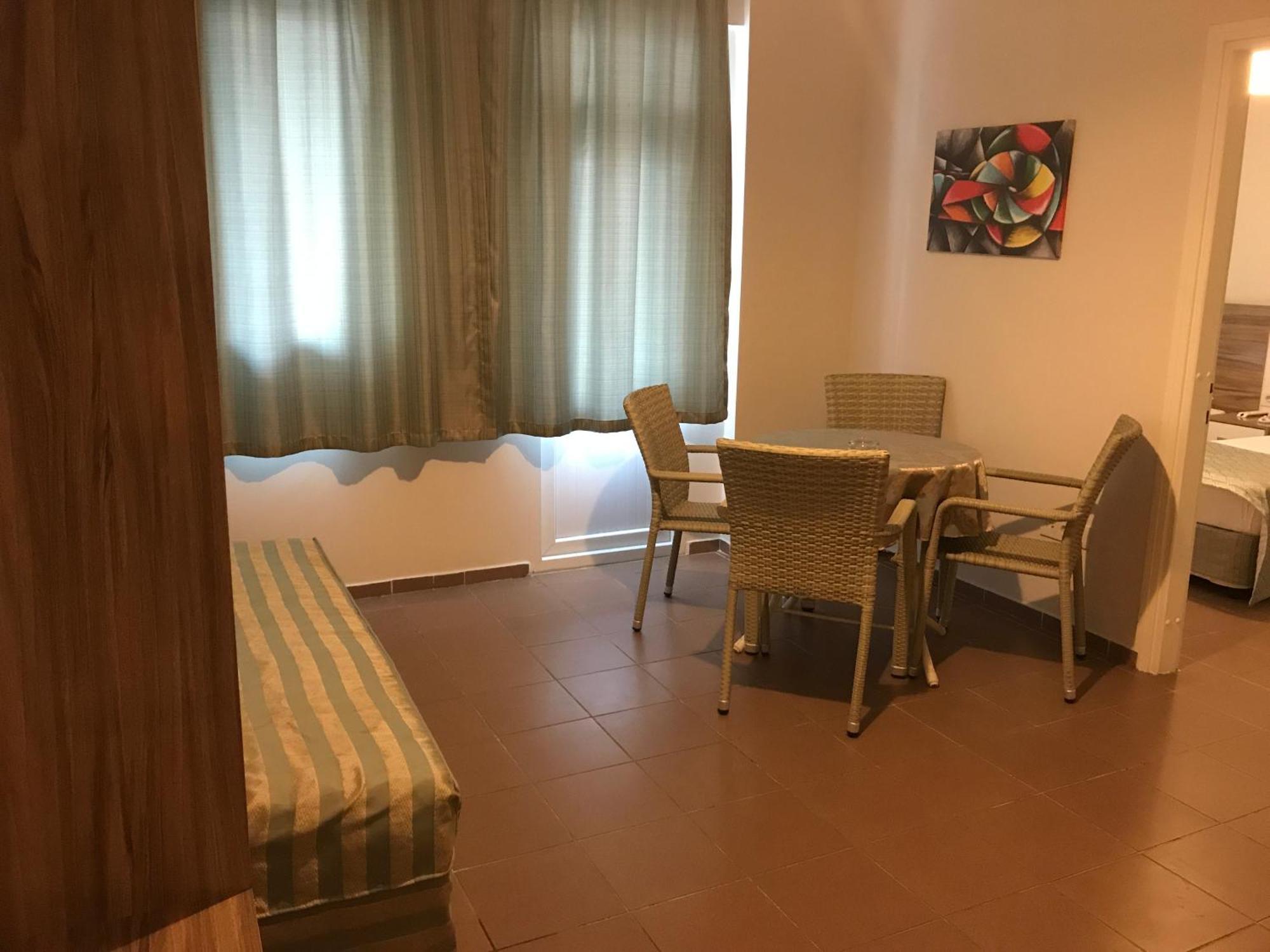 Aparthotel Narcis