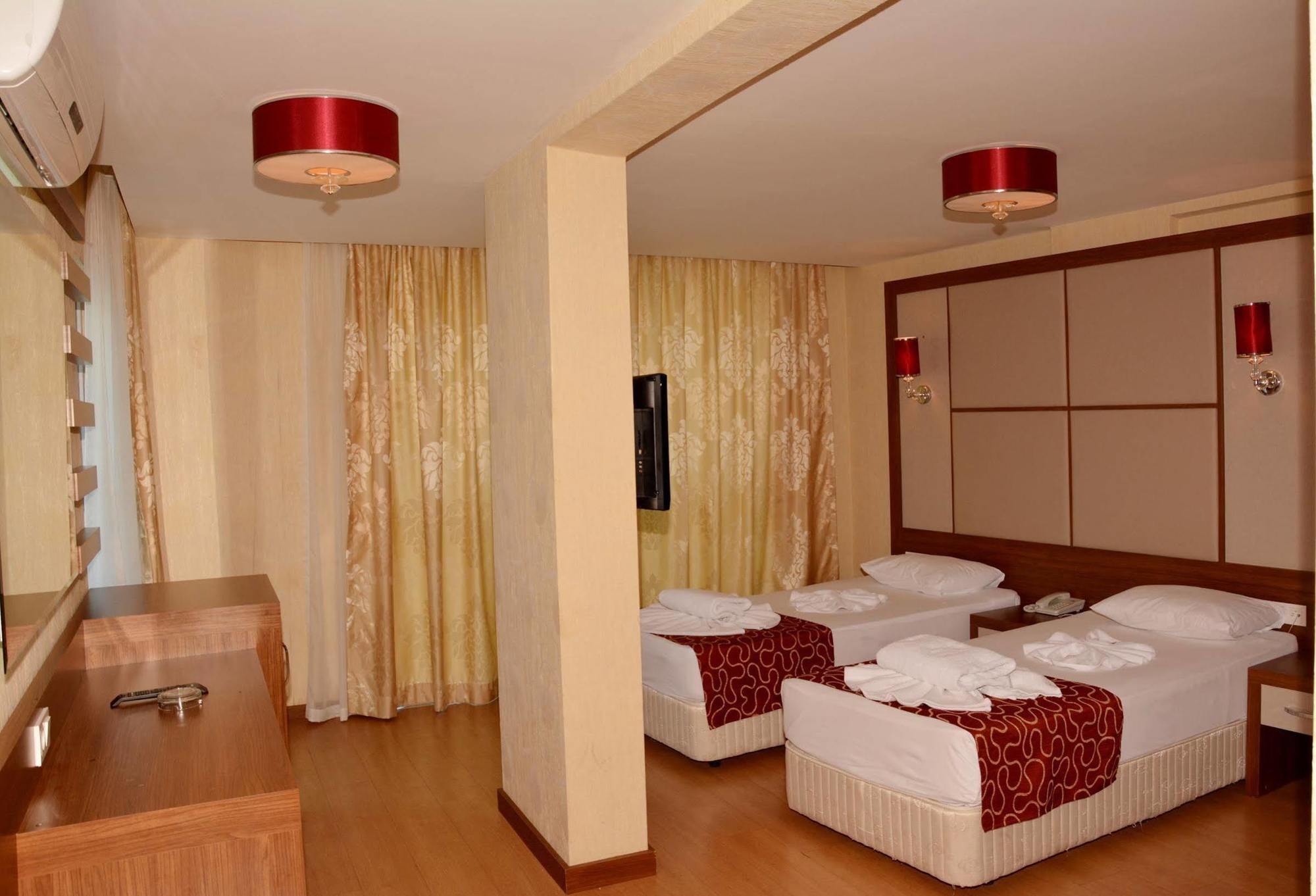 Cleopatra Golden Hotel 4*
