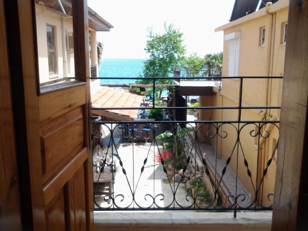Guven Hotel 3*