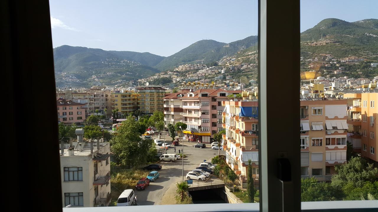 Midi̇ Family Sui̇Tes Aparthotel 3*