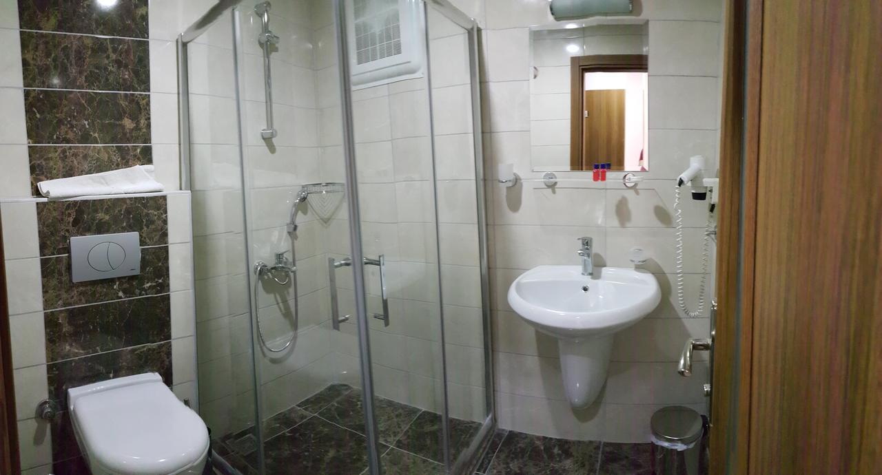 Midi̇ Family Sui̇Tes Aparthotel 3*