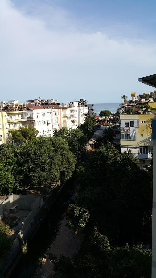 Midi̇ Family Sui̇Tes Aparthotel