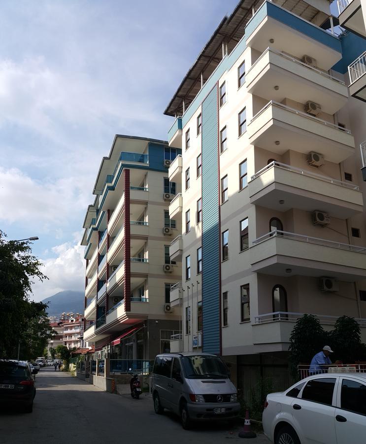 Midi̇ Family Sui̇Tes 3* Alanya