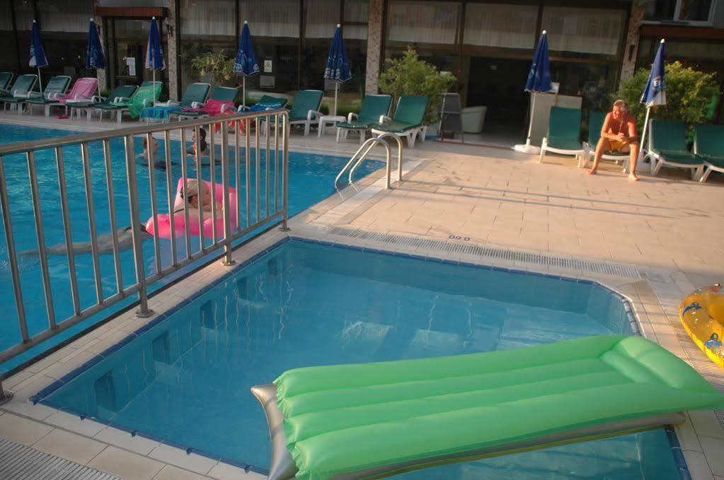 Blue Heaven Aparthotel