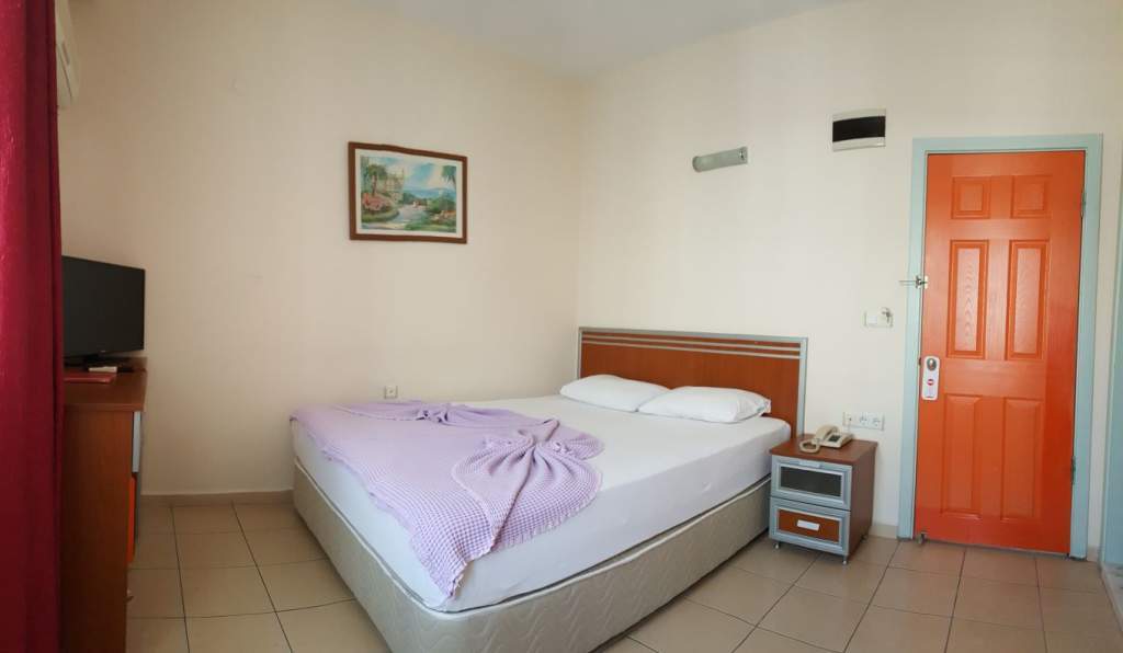Diamond Otel 3*