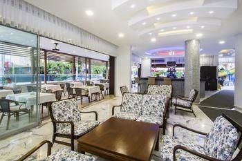 Hotel Parador Suite Hotel