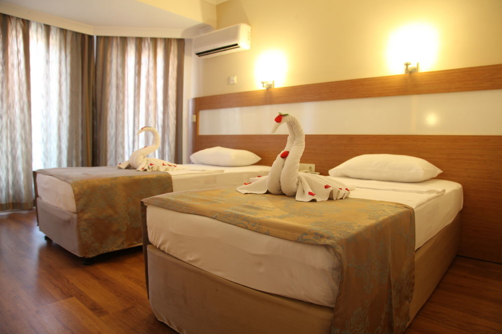 Hotel Lonicera 3*