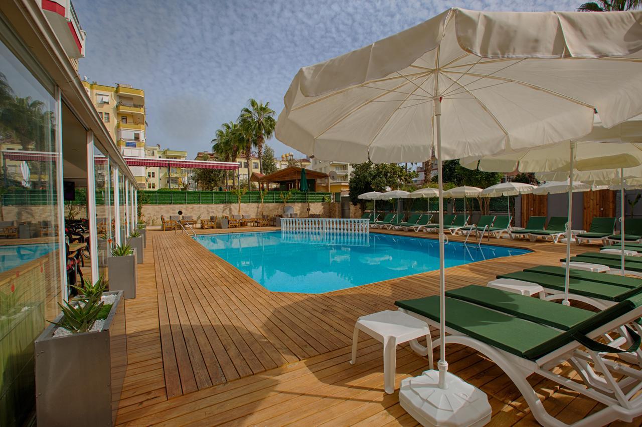 Aparthotel Hma &
