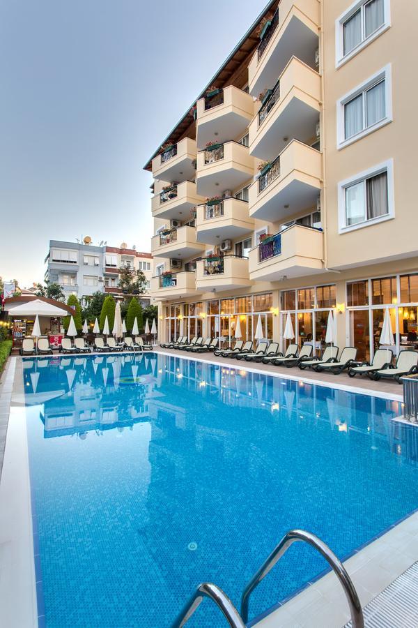 Novella Aparthotel *