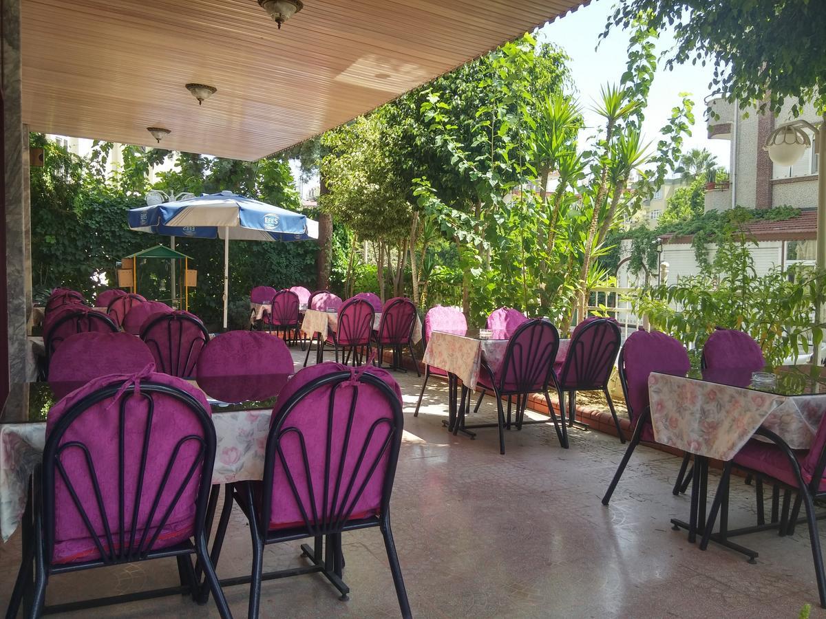 Aparthotel Gold River *