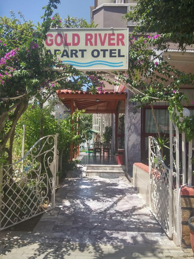 Aparthotel Gold River *