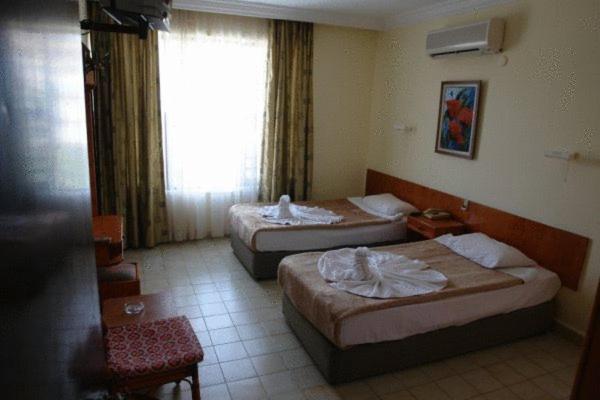 Pinar Hotel 2*