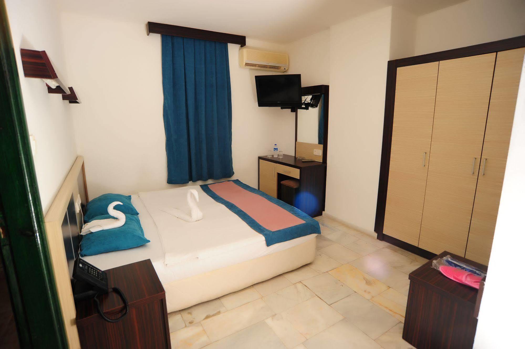Hotel Monart Luna Playa