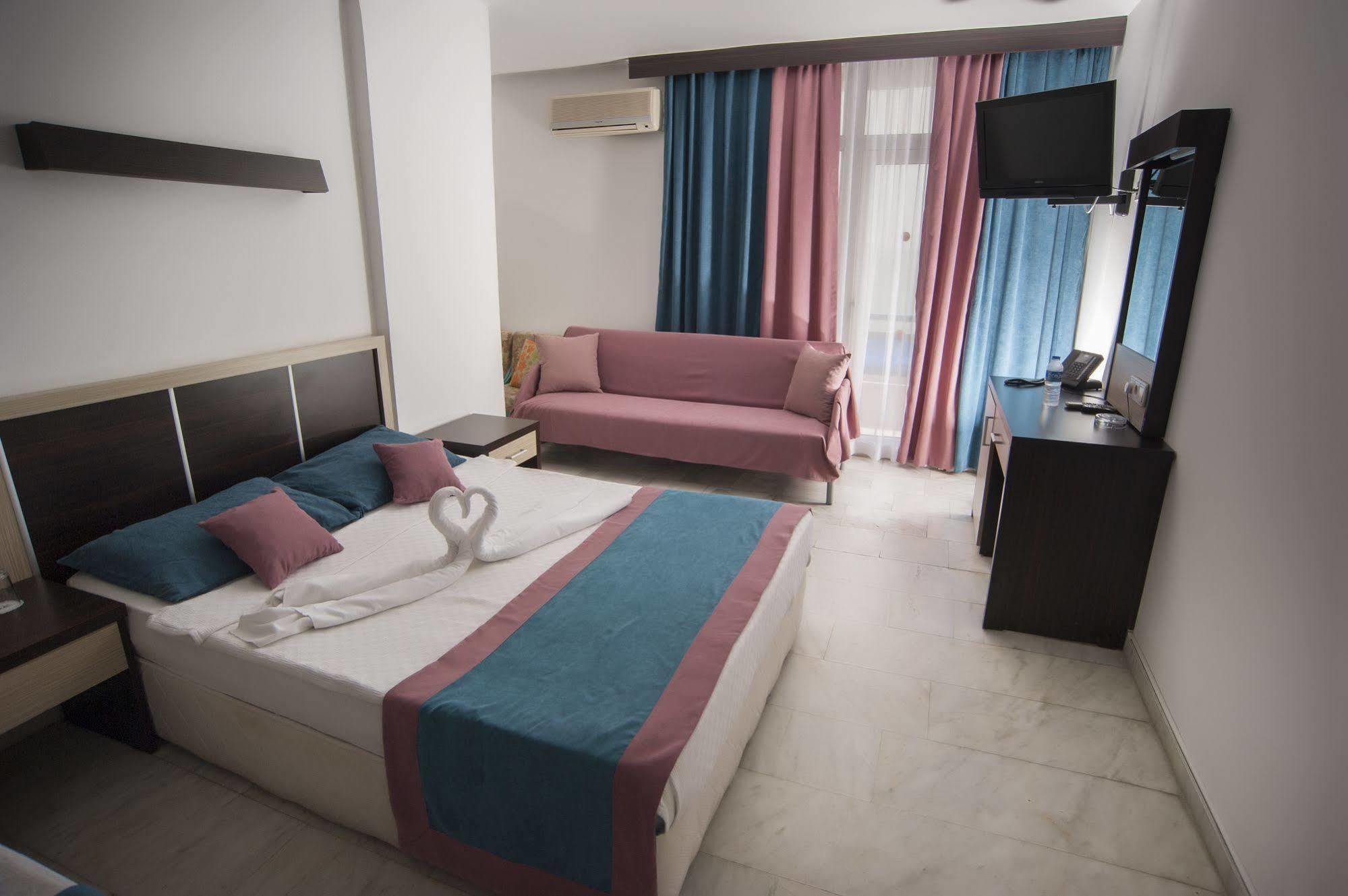 Monart Luna Playa Alanya