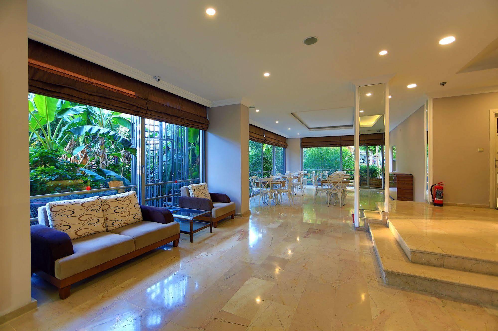 Perle Hotel 3*