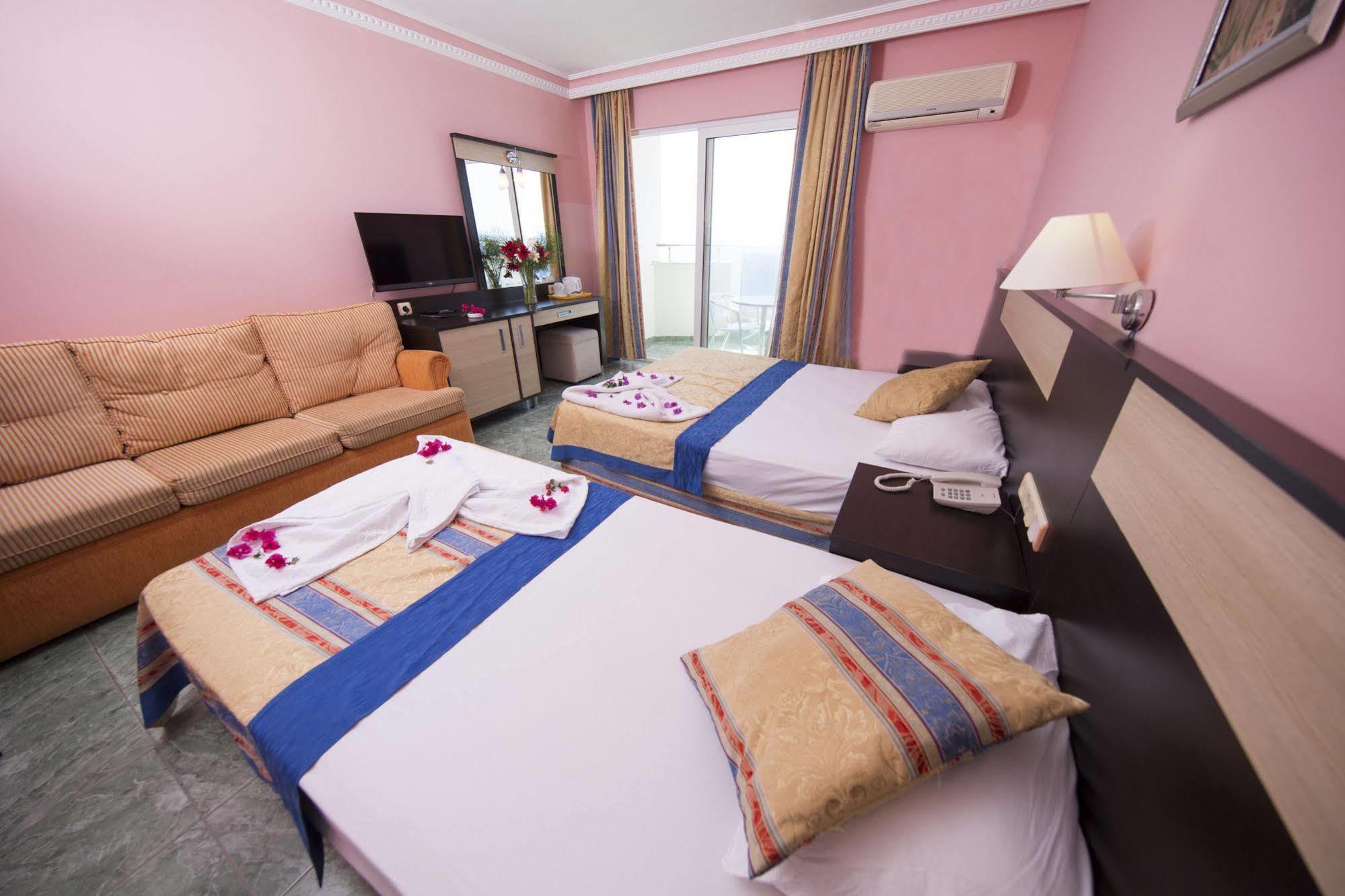 First Class Resort 5*