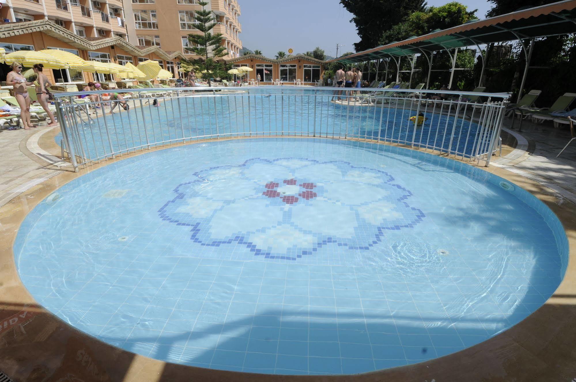 First Class Resort Alanya
