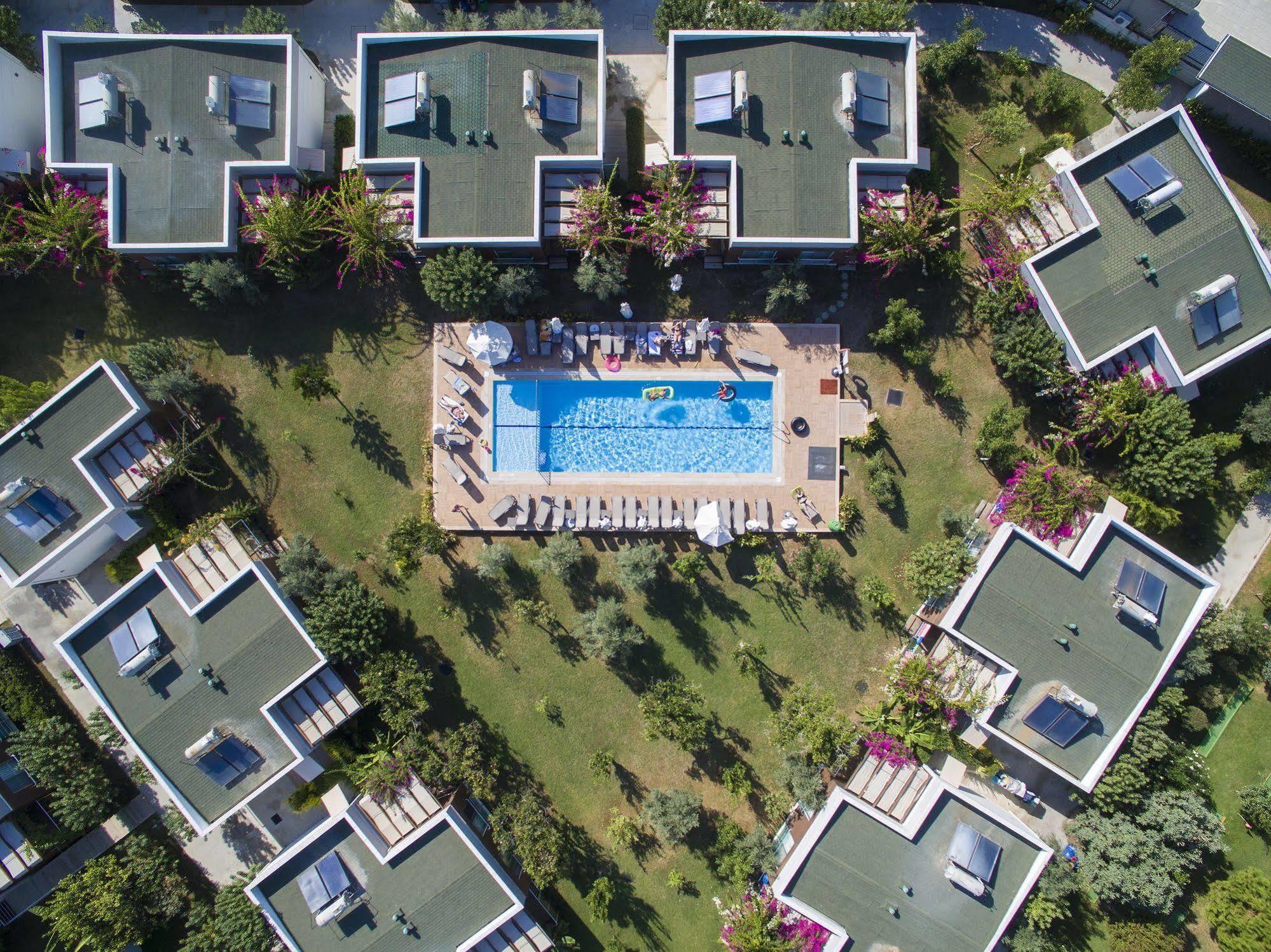Garden Aparthotel