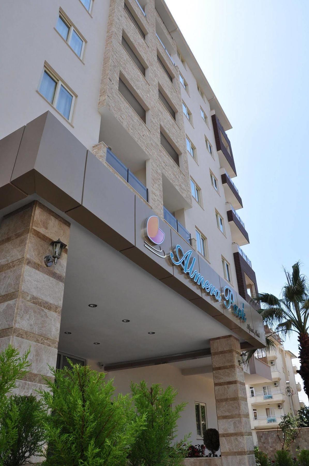 Almera Park 3*